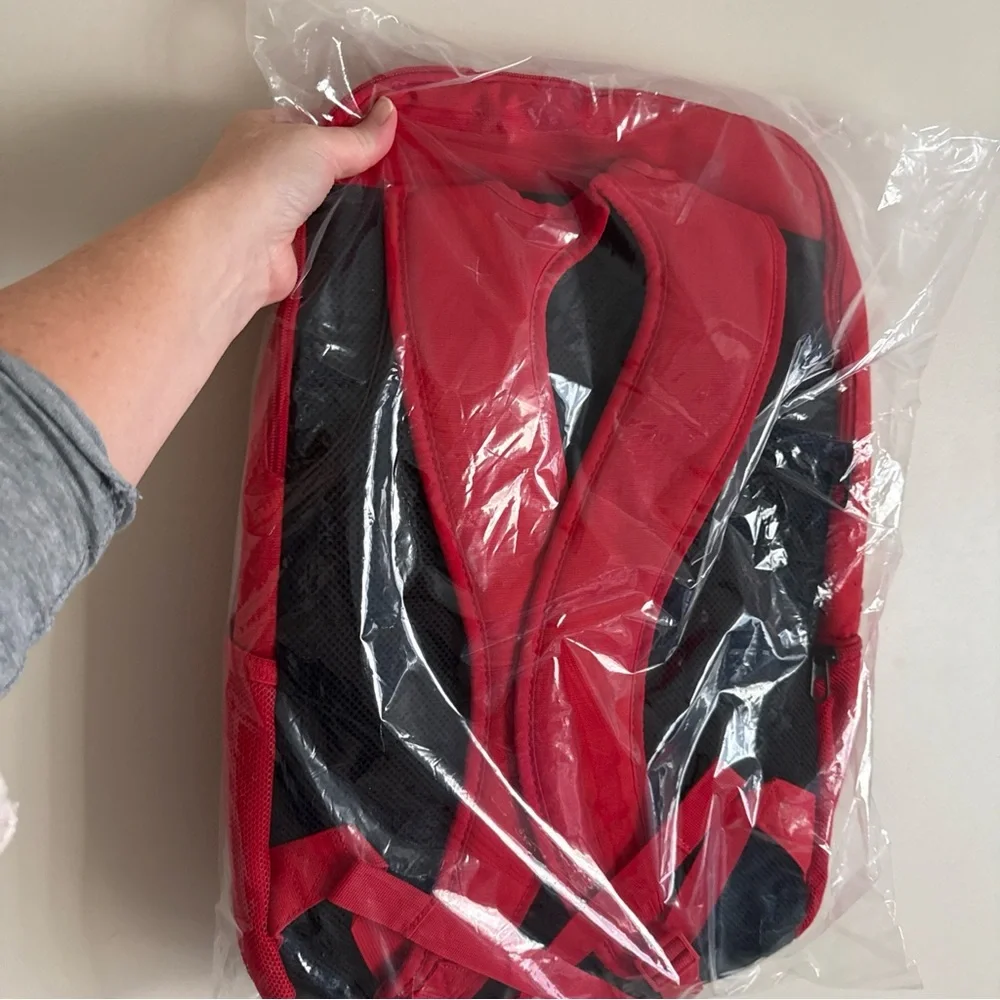 New Nike University Red Black Brasilia XL Backpack Unisex School Bag Gym Bag